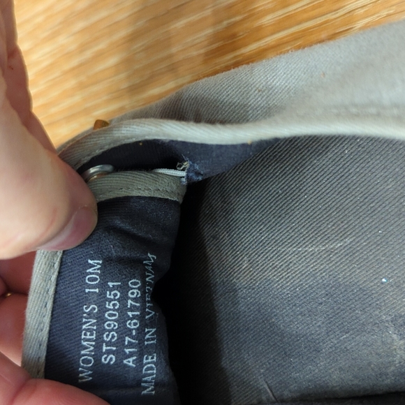 Sperry slip on tennies Size 10 - Picture 5 of 6